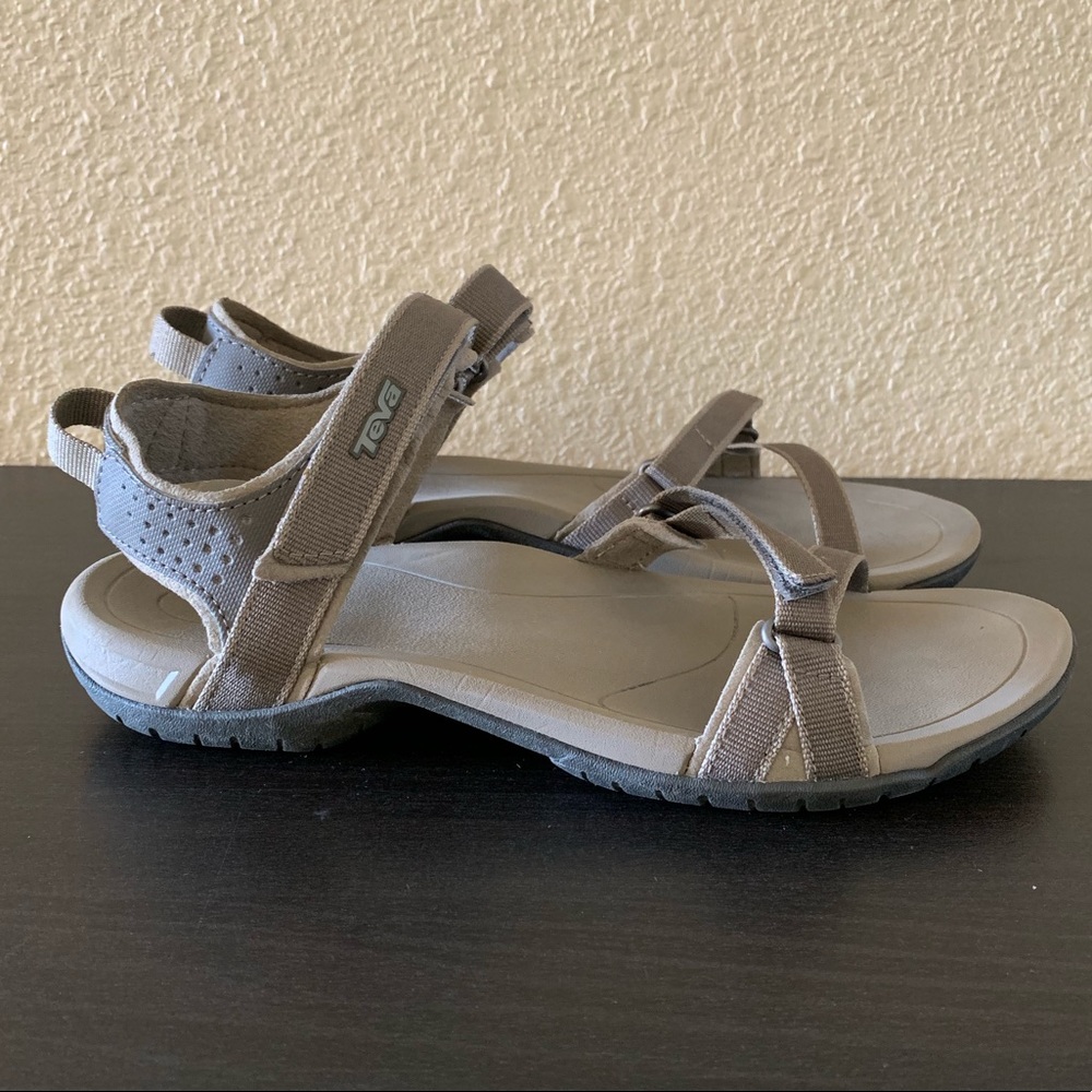 Teva Women’s Verra Bungee Cord Sandals Size 8.5